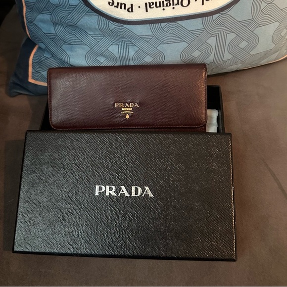 **Full inclusion Prada** Bordeaux/Multicolor Saffiano Leather Wallet - Picture 5 of 15